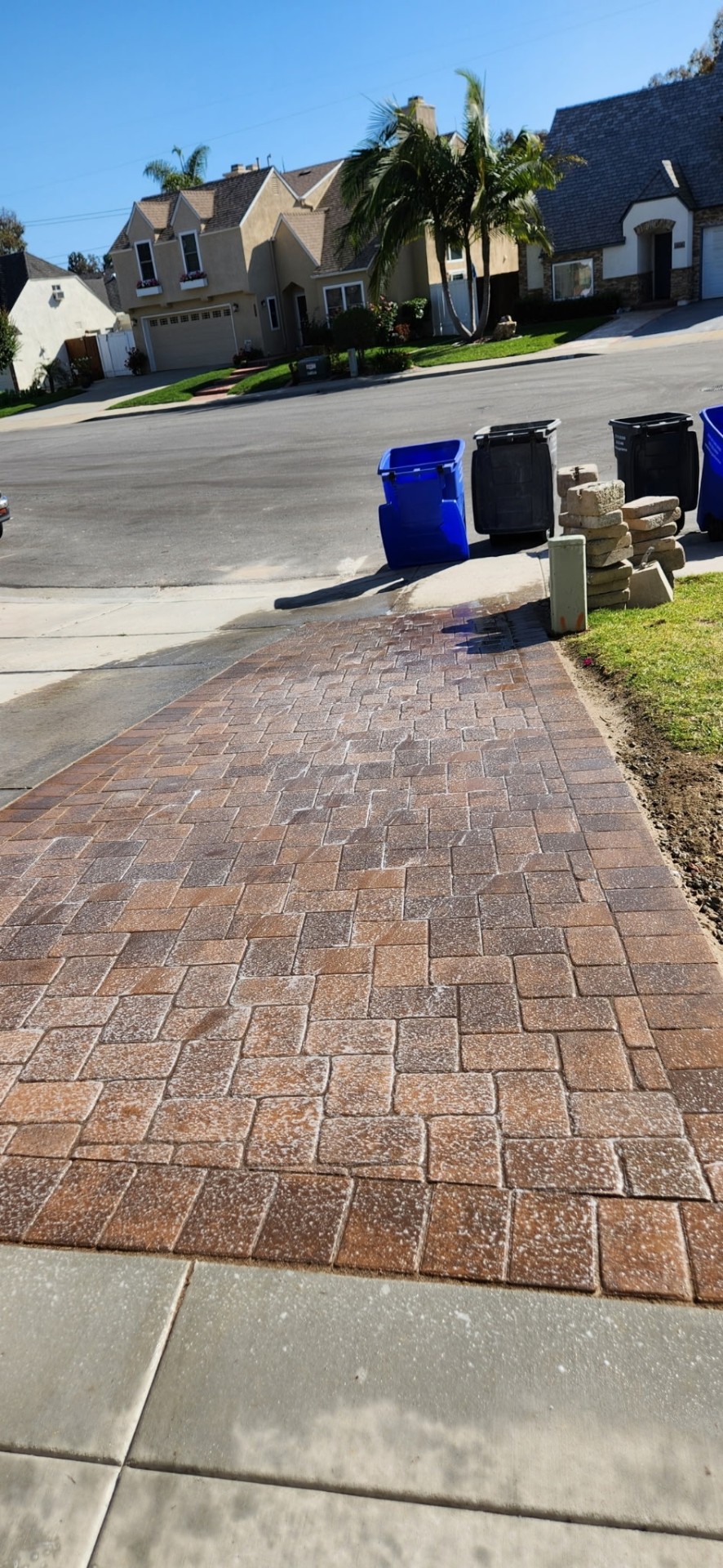 Paver walkway from the street curb up to a home in San Diego